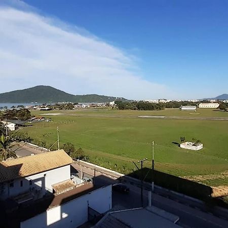 Lindo E Aconchegante Apartamento Ubatuba Eksteriør billede